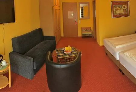 卡赛罗勒酒店 3*